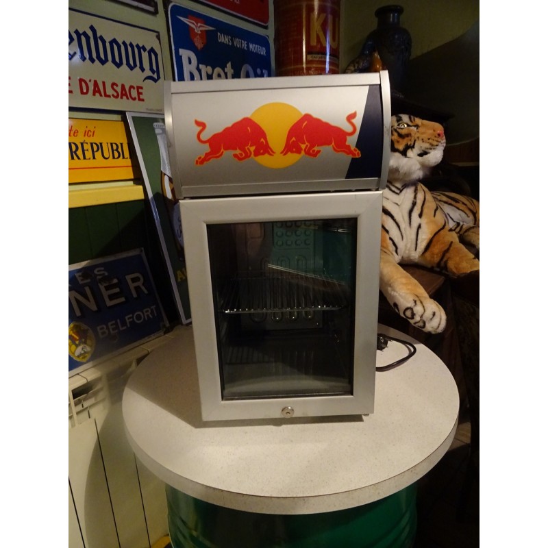 FRIGO RED BULL 55CM X29.50CM X36CM Tigrebock