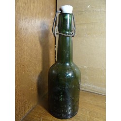 Ancienne petite bouteille en verre de jus de fruits Pampryl bistrot old  bottle