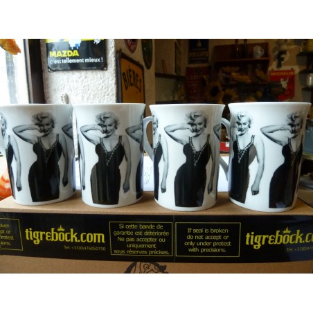 4 TASSES MARILYN MONROE 25CL HT 10.40CM