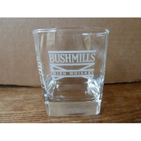 4 VERRES  BUSHMILLS 15CL HT 7.70CM