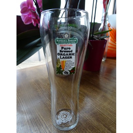 1 VERRE SAMUEL SMITH 50CL HT 21.50CM