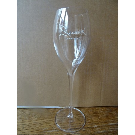 6 FLUTES CHAMPAGNE  DEVAUX 15CL HT 20.30CM