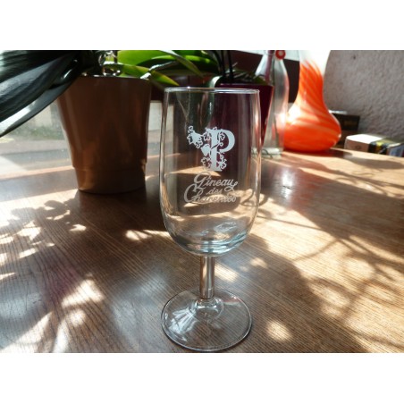 6 VERRES PINEAU DES CHARENTES 12CLHT 13.50CM