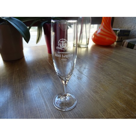 6 FLUTES CHAMPAGNE  ABEL LEPITRE  HT 17.80CM