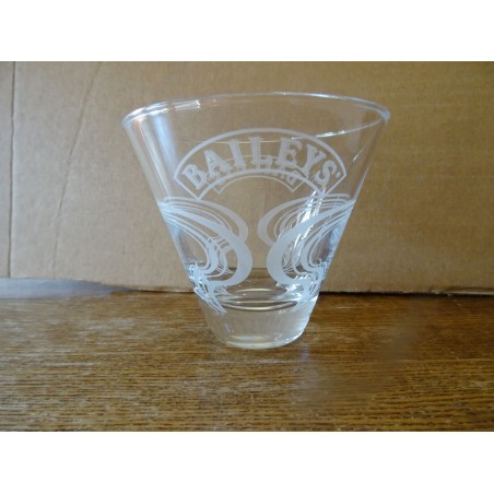 1 VERRE BAILEY'S  HT 9CM