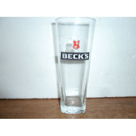 6 VERRES BECK'S 50CL HT 20CM