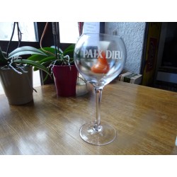 1 VERRE PAIX DIEU 33/50CL...