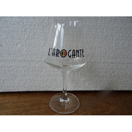 1 VERRE L'AROGANTE 25CL  HT 20CM