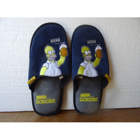 PAIRE DE MULES SIMPSONS TAILLE 45