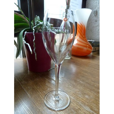 6 FLUTES CHAMPAGNE  POMMERY 10CL/16CL HT 19.50CM