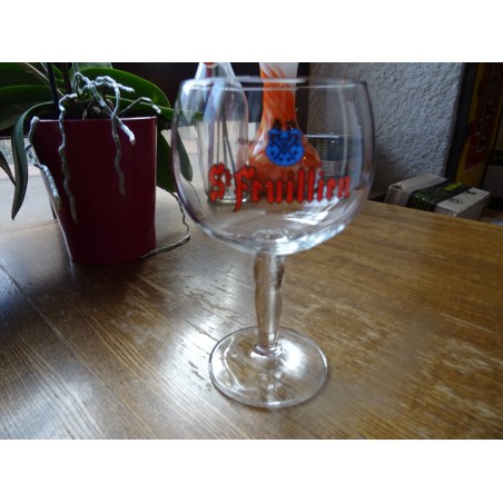 4 VERRES  SAINT  FEUILLIEN  33CL HT 17.80CM