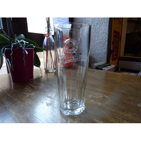 1 VERRE PILSNER URQUELL 50CL HT 20.30CM