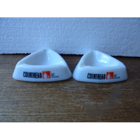 2 CENDRIERS COINTREAU 12.50CM X12.50CM X12.50CM