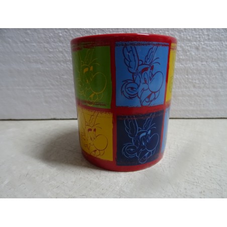 MUG PARC ASTERIX  HT 9.50CM