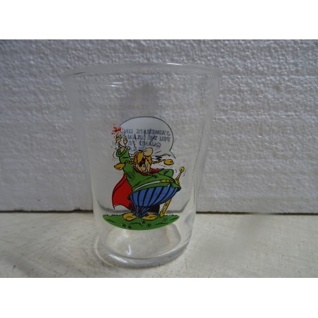 1 VERRE  ASTERIX OBELIX ANNEE 2017 HT 9.50CM