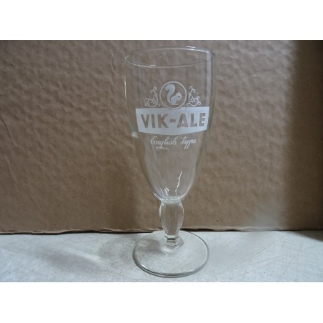 1 VERRE VIK-ALE 25CL HT 17CM