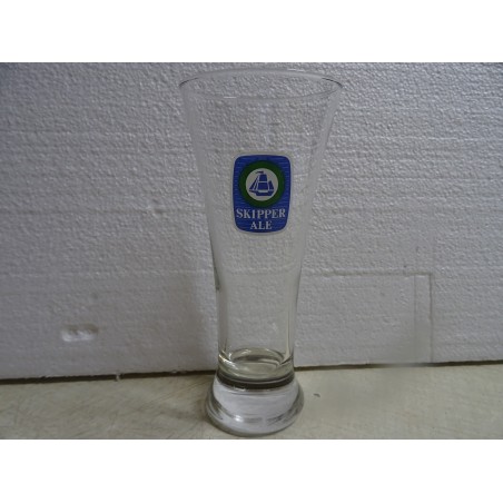 1 VERRE SKIPPER ALE 25CL HT 17.90CM